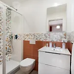 Mahal Kita Lovely 6-bed In Lejlighed