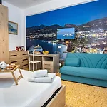 Mahal Kita Lovely 6-bed In Lejlighed Sorrento