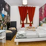 Mahal Kita Lovely 6-bed In
