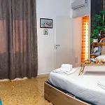 Lejlighed Mahal Kita Lovely 6-bed In