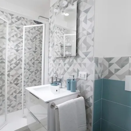 Mahal Kita Lovely 6-bed In Apartment Sorrento