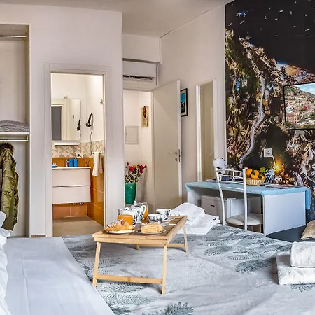 Mahal Kita Lovely 6-bed In * 소렌토