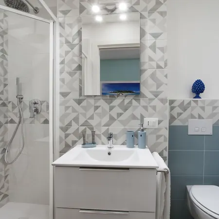 Mahal Kita Lovely 6-bed In 아파트 *