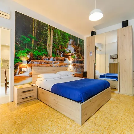아파트 Mahal Kita Lovely 6-bed In *