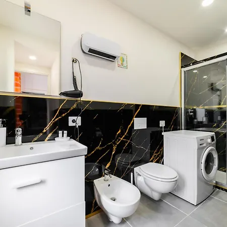 Mahal Kita Lovely 6-bed In